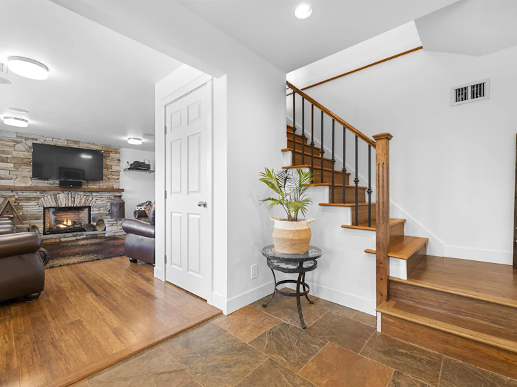 3072 Lazy A Avenue, Coquitlam, BC, V3C 3N9 - 9