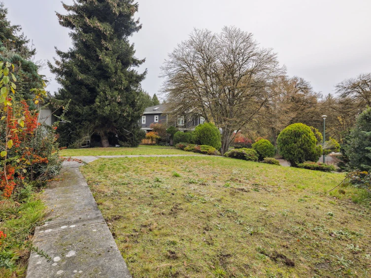 2689 Brightwood Place, Vancouver, BC, V5S 2E6 - 17