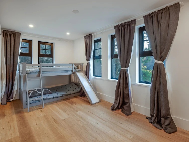 614 Fourth Avenue, New Westminster, BC, V3M 1S4 - 25