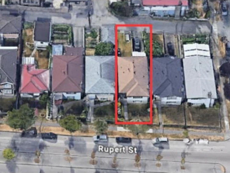3041 Rupert Street, Vancouver, BC, V5M 3V1