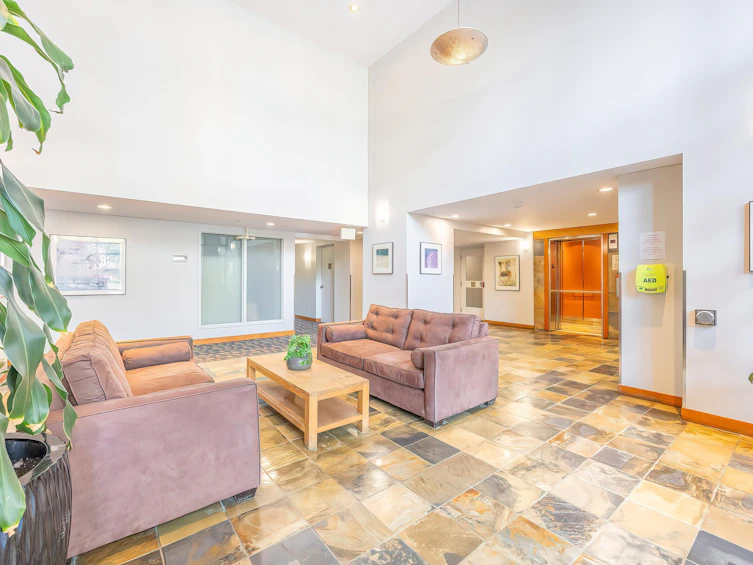 214-10 Renaissance Square, New Westminster, BC, V3M 7B1 - 4