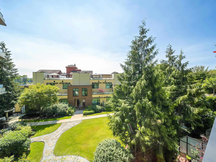 214-10 Renaissance Square, New Westminster, BC, V3M 7B1 - 27