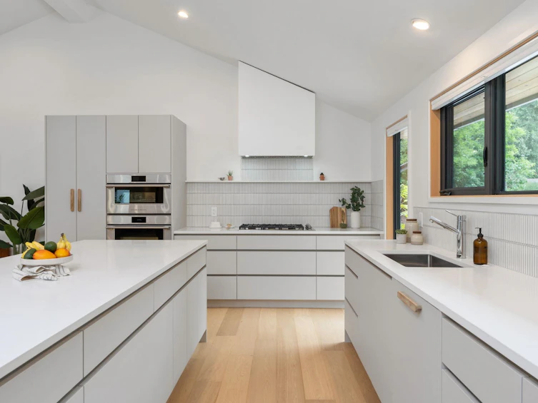 1723 Edgewater Lane, North Vancouver, BC, V7H 1T3 - 12