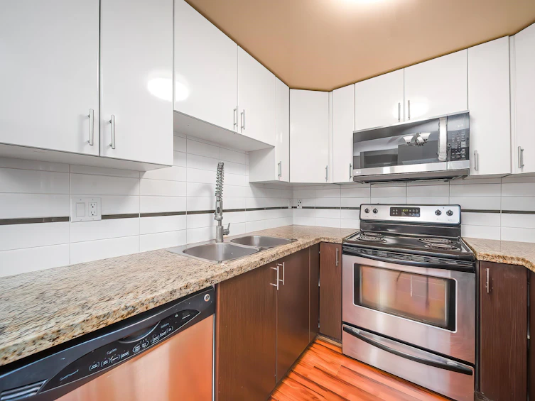 22-13239 Old Yale Road, Surrey, BC, V3T 3C5 - 9