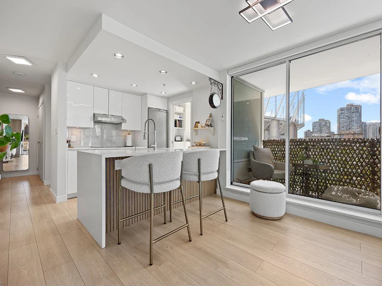 607-161 W Georgia Street, Vancouver, BC, V6B 0K9 - 11