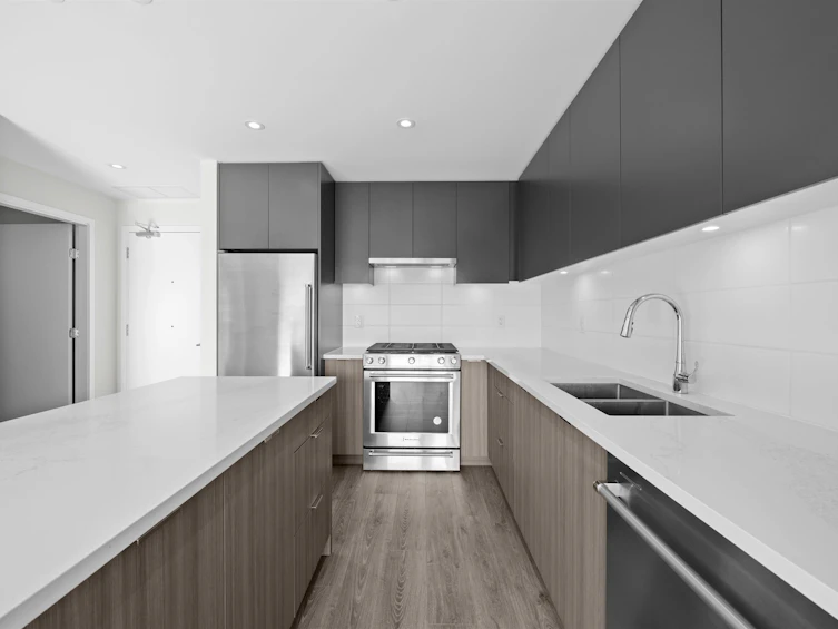 312-3430 E Kent Avenue, Vancouver, BC, V5S 0G7 - 3