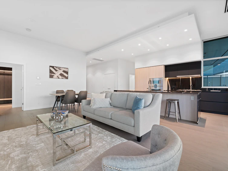 3201-1500 Fern Street, North Vancouver, BC, V7J 0E6 - 9