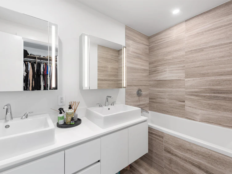 3906-1480 Howe Street, Vancouver, BC, V6Z 0G5 - 13