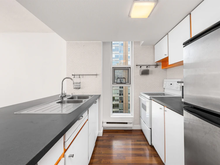 901-950 Drake Street, Vancouver, BC, V6Z 2B9 - 9