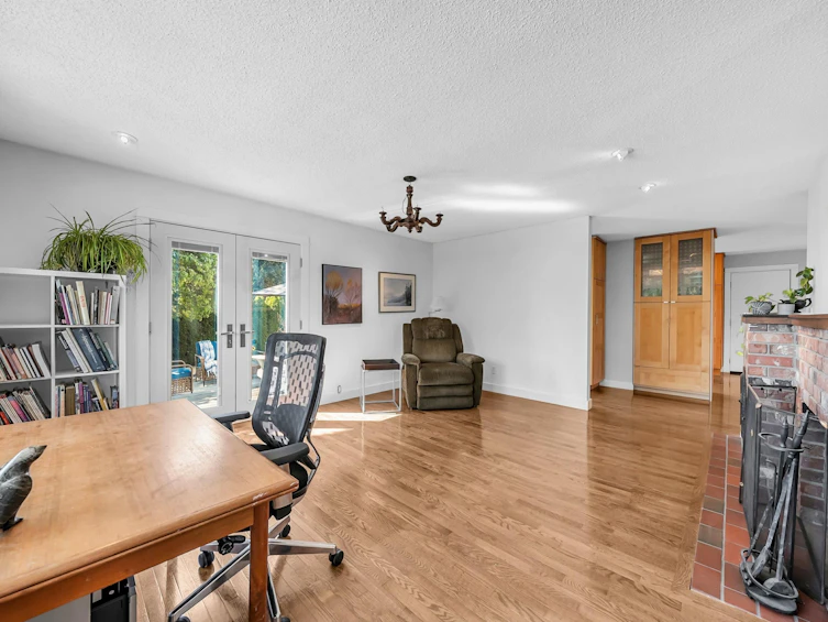 7665 Sapperton Avenue, Burnaby, BC, V3N 4C9 - 20
