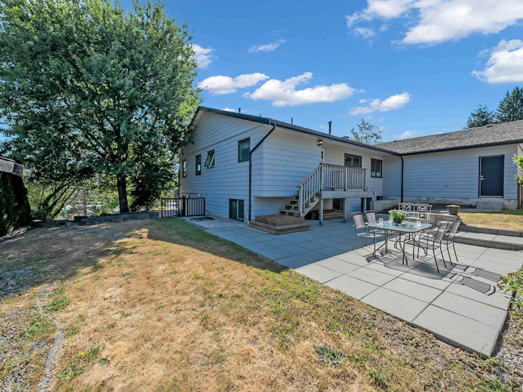 7665 Sapperton Avenue, Burnaby, BC, V3N 4C9 - 31