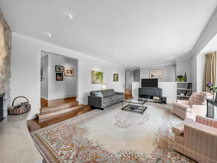 7665 Sapperton Avenue, Burnaby, BC, V3N 4C9 - 8