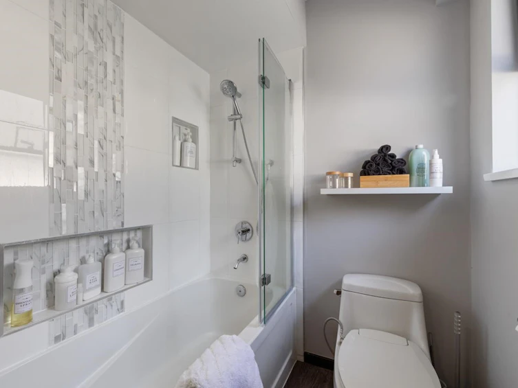 1446 E 15th Avenue, Vancouver, BC, V5N 2E7 - 10