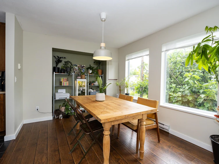 756 Gibsons Way, Gibsons, BC, V0N 1V9 - 5