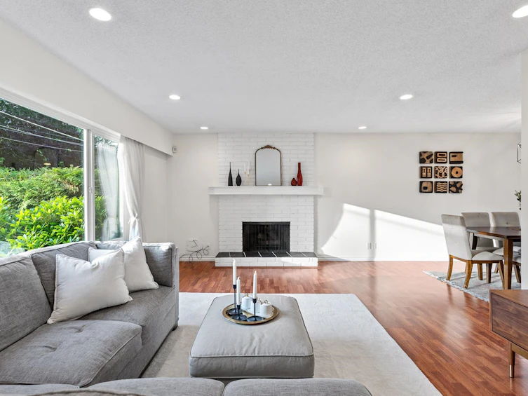 1549 Lynn Valley Road, North Vancouver, BC, V7J 2B1 - 5