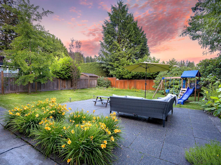 1549 Lynn Valley Road, North Vancouver, BC, V7J 2B1 - 2