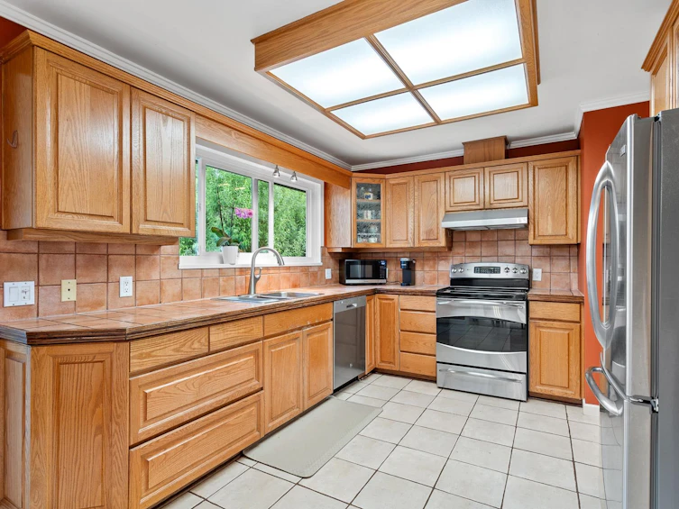 1549 Lynn Valley Road, North Vancouver, BC, V7J 2B1 - 12