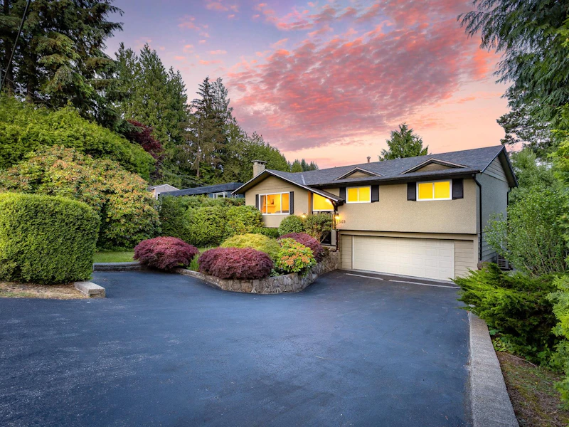 1549 Lynn Valley Road, North Vancouver BC V7J 2B1