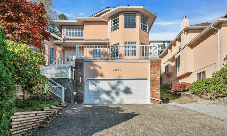 2233 Monashee Court
