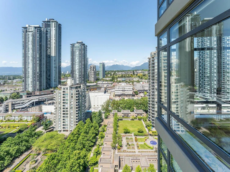 2204-2345 Madison Avenue, Burnaby, BC, V5C 0B4 - 12