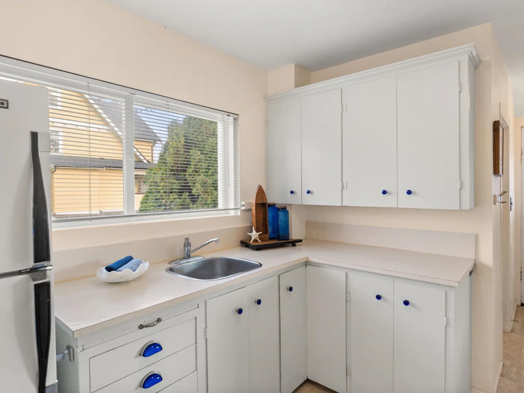 3009 Mcbride Avenue, Surrey, BC, V4A 3G5 - 9