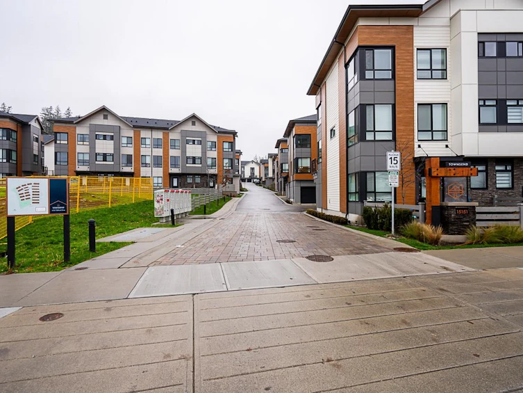 28-15151 Edmund Drive, Surrey, BC, V3S 0B2 - 3