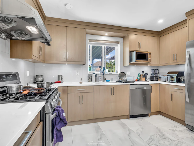 5775 184a Street, Surrey, BC, V3S 7T1 - 19