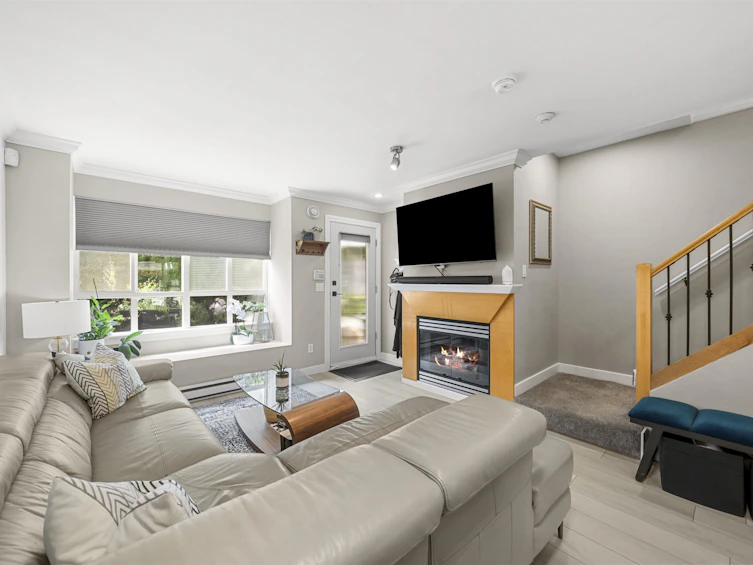 7403 Magnolia Terrace, Burnaby, BC, V5E 4K8 - 2