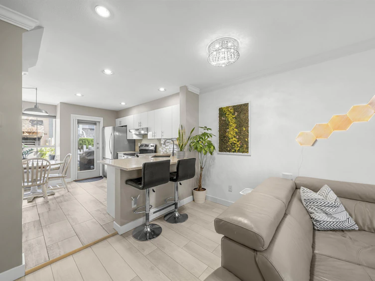 7403 Magnolia Terrace, Burnaby, BC, V5E 4K8 - 10
