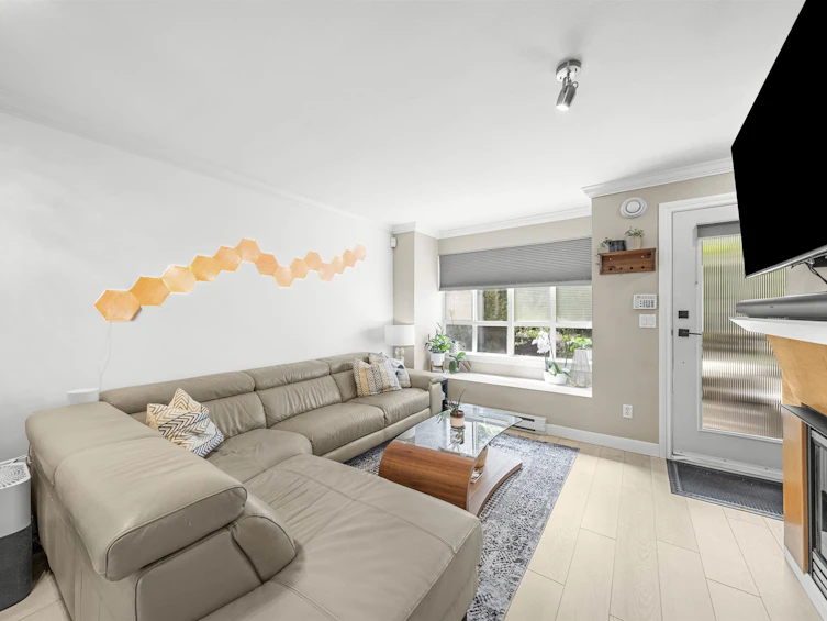 7403 Magnolia Terrace, Burnaby, BC, V5E 4K8 - 5