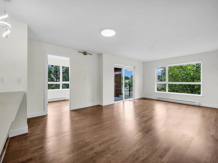 212-7058 14th Avenue, Burnaby, BC, V3N 0E6 - 2