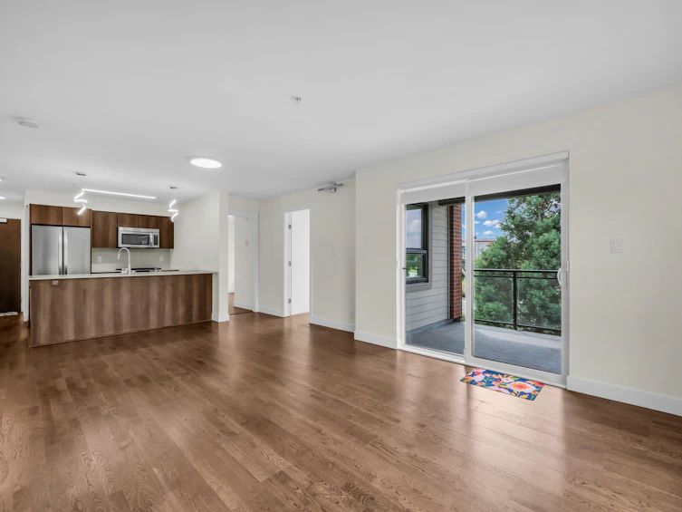 212-7058 14th Avenue, Burnaby, BC, V3N 0E6 - 10