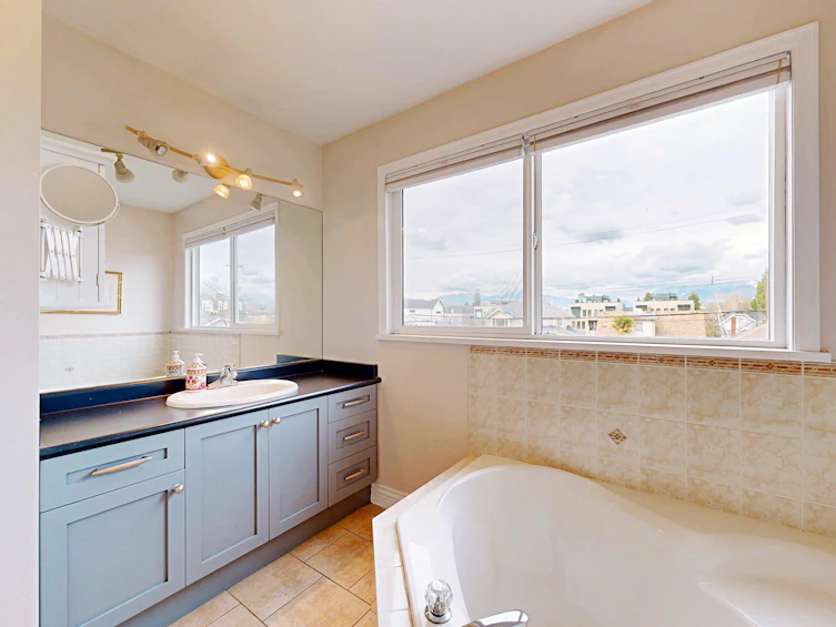 163 W 26th Avenue, Vancouver, BC, V5Y 2J6 - 37