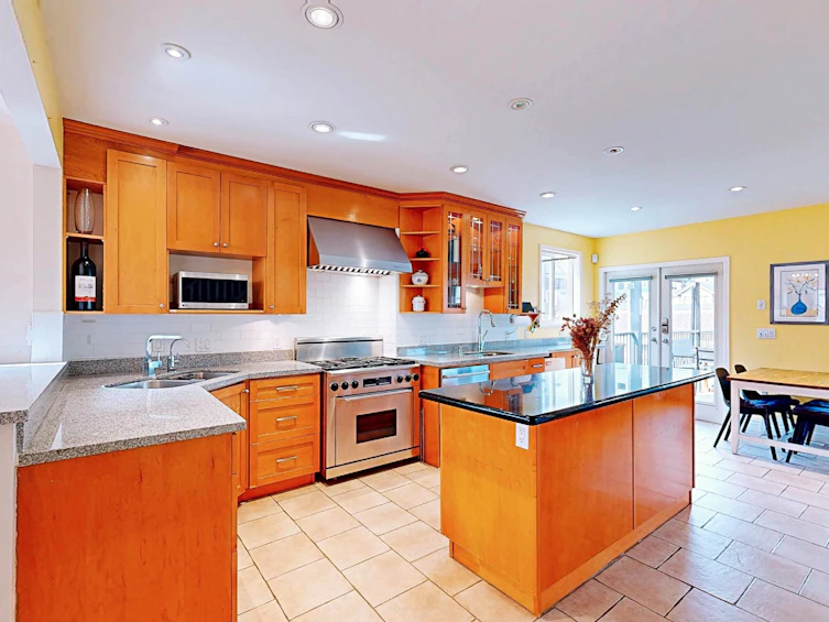 163 W 26th Avenue, Vancouver, BC, V5Y 2J6 - 12