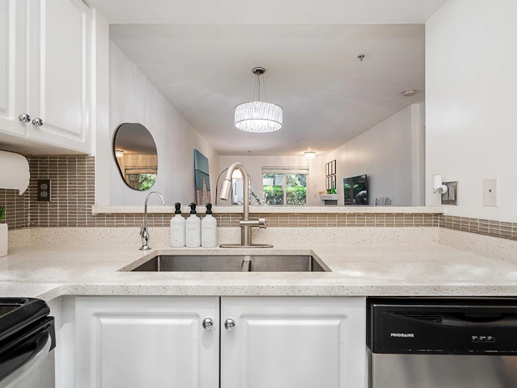 110-8110 120a Street, Surrey, BC, V3W 3P3 - 4