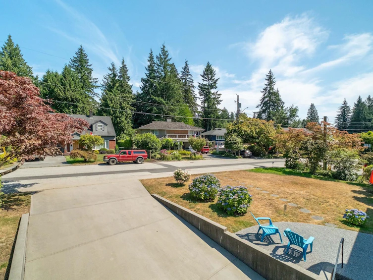 2573 Kilmarnock Crescent, North Vancouver, BC, V7J 2Z5 - 24