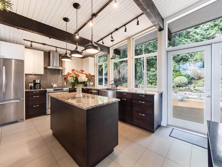 663 Foresthill Place, Port Moody, BC, V3H 3A2 - 3
