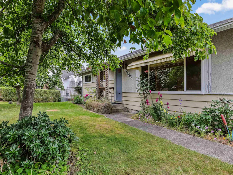 15173 Canary Drive, Surrey, BC, V3R 4V6 - 3