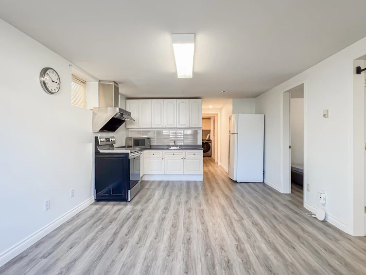2083 E 53rd Avenue, Vancouver, BC, V5P 1X6 - 27