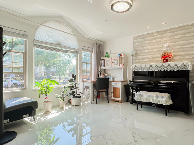 2083 E 53rd Avenue, Vancouver, BC, V5P 1X6 - 6