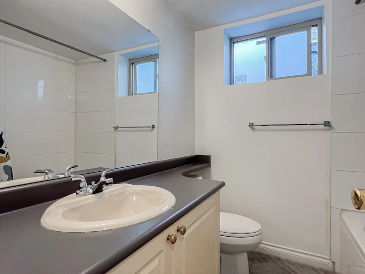 2083 E 53rd Avenue, Vancouver, BC, V5P 1X6 - 30