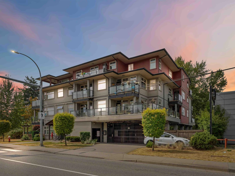 306-22858 Lougheed Highway, Maple Ridge, BC, V2X 2V6 - 2
