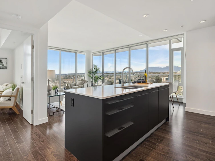 PH3302-8131 Nunavut Lane, Vancouver, BC, V5X 0E2 - 8