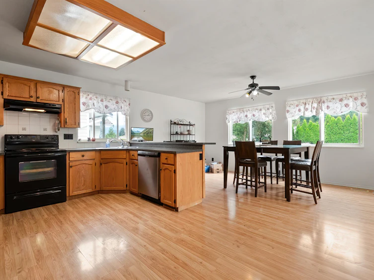 45936 Springfield Place, Chilliwack, BC, V2R 3X1 - 11