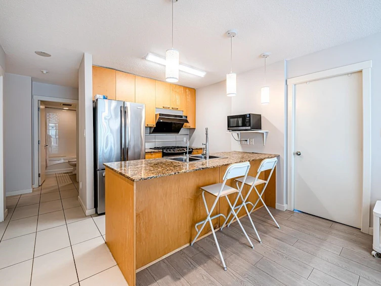 1010-5811 No. 3 Road, Richmond, BC, V6X 4L4 - 6