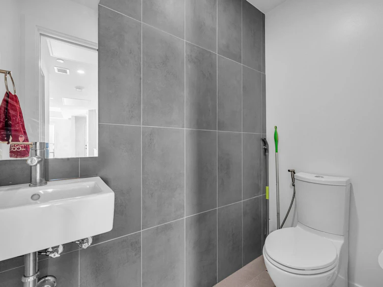 116-650 E 2nd Street, North Vancouver, BC, V7L 0H5 - 13