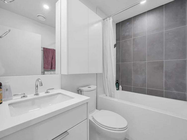 116-650 E 2nd Street, North Vancouver, BC, V7L 0H5 - 22