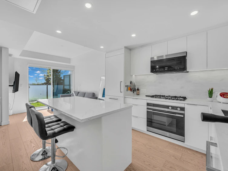 116-650 E 2nd Street, North Vancouver, BC, V7L 0H5 - 5