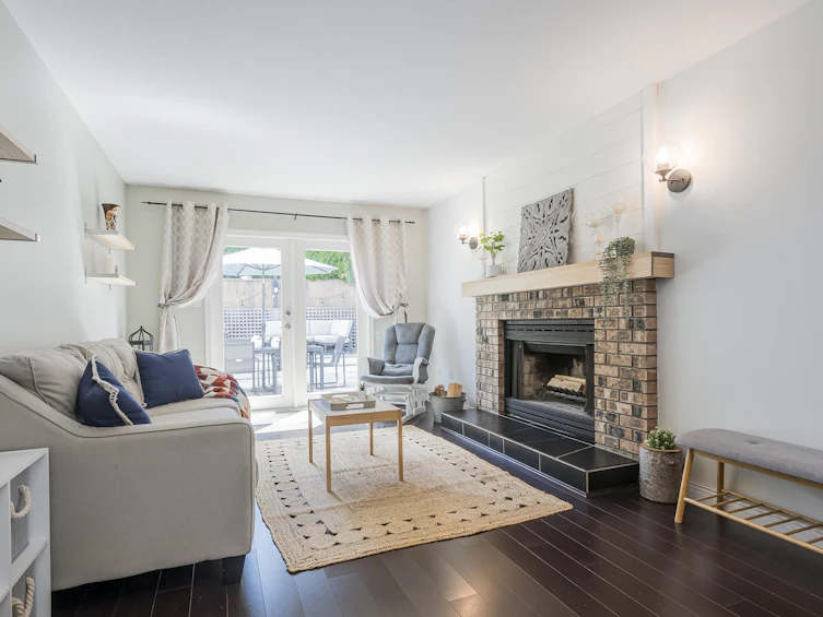 9297 211 Street, Langley, BC, V1M 2B2 - 9