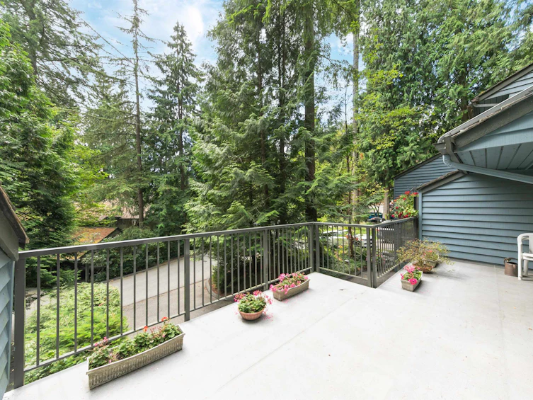 856 Frederick Road, North Vancouver, BC, V7K 2Y3 - 10